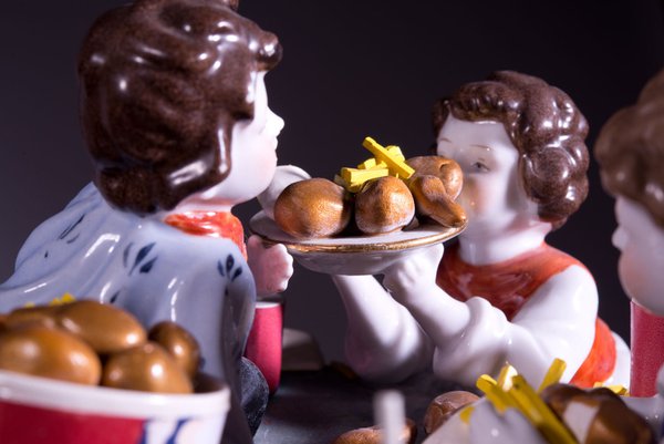 Family Feast by Barnaby Barford. Sculpture from the Shipley Art Gallery